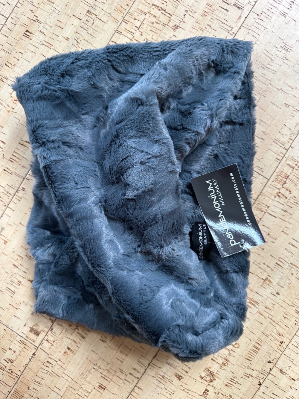 New Pandemonium Neck Warmer Scarf Fake Fur